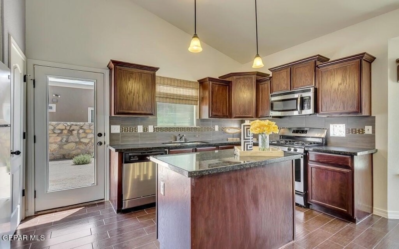 13880 Vicky Brewer Avenue, Horizon City, TX 79928, 4 Habitaciones Habitaciones , ,2 BañosBaños,Residential,En Venta,13880 Vicky Brewer Avenue,918799