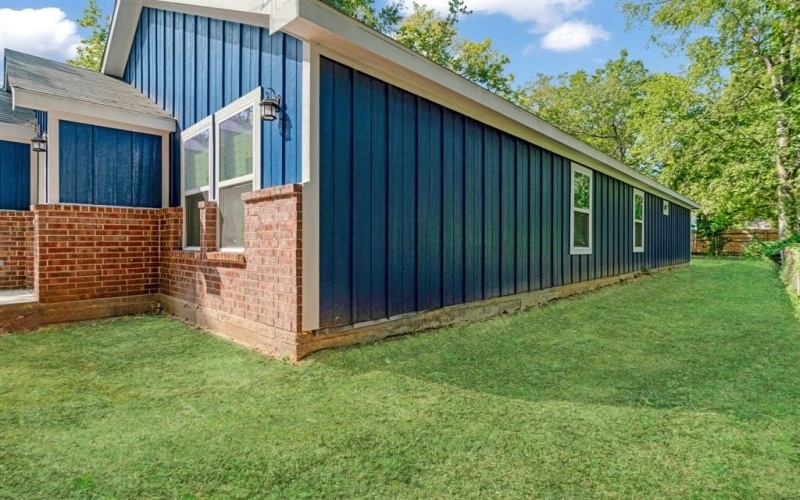 610 W Austin Street, Paris, TX 75460, 3 Habitaciones Habitaciones , ,2 BañosBaños,Residential,En Venta,610 W Austin Street,0,21061512