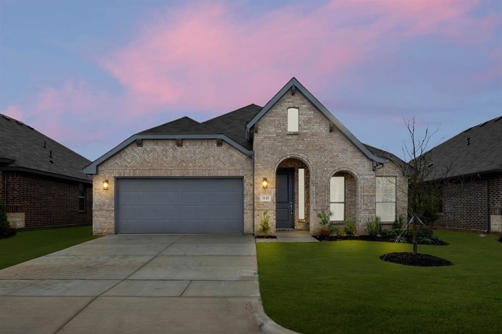 1141 Avery Road, Granbury, TX 76049, 3 Bedrooms Bedrooms, ,2 BathroomsBathrooms,Residential,For Sale,1141 Avery Road,0,21062653