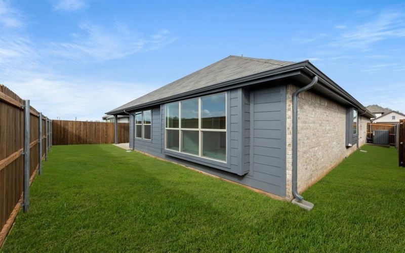 1141 Avery Road, Granbury, TX 76049, 3 Bedrooms Bedrooms, ,2 BathroomsBathrooms,Residential,For Sale,1141 Avery Road,0,21062653