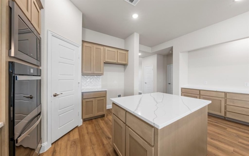 1993 Daybreak Drive, Venus, TX 76084, 5 Habitaciones Habitaciones , ,3 BañosBaños,Residential,En Venta,1993 Daybreak Drive,0,21062669