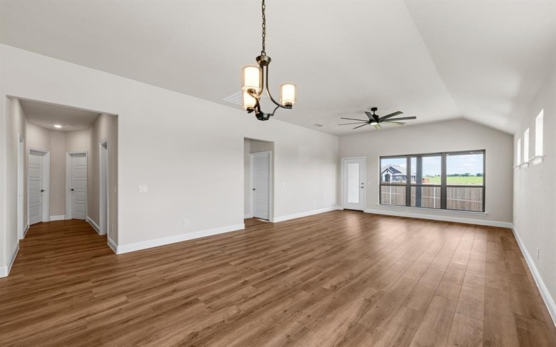 1993 Daybreak Drive, Venus, TX 76084, 5 Habitaciones Habitaciones , ,3 BañosBaños,Residential,En Venta,1993 Daybreak Drive,0,21062669