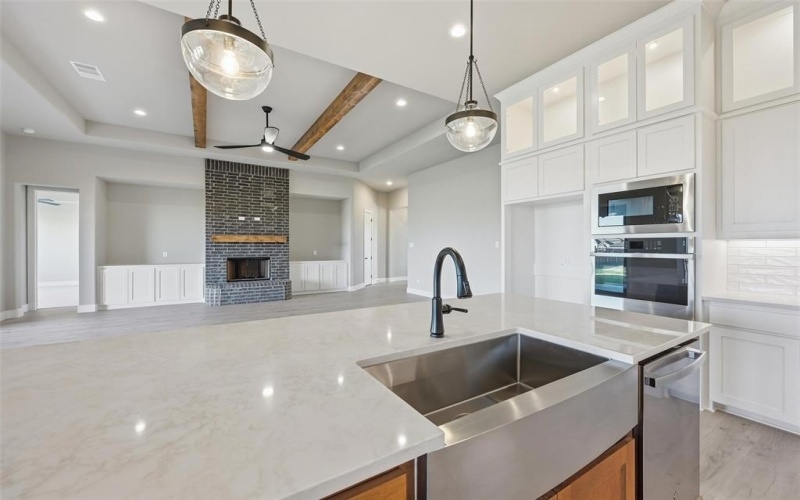 136 Grey Wolf, Godley, TX 76044, 4 Habitaciones Habitaciones , ,3 BañosBaños,Residential,En Venta,136 Grey Wolf,0,21062834