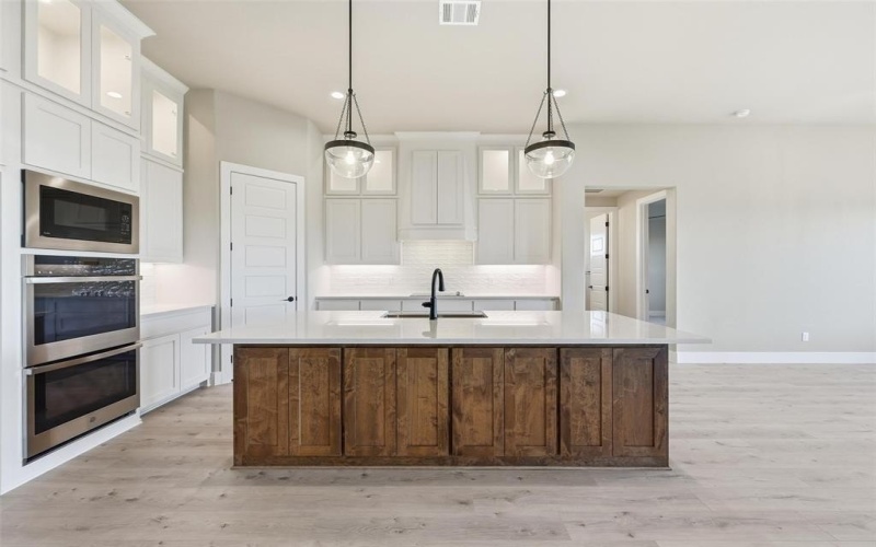 136 Grey Wolf, Godley, TX 76044, 4 Habitaciones Habitaciones , ,3 BañosBaños,Residential,En Venta,136 Grey Wolf,0,21062834