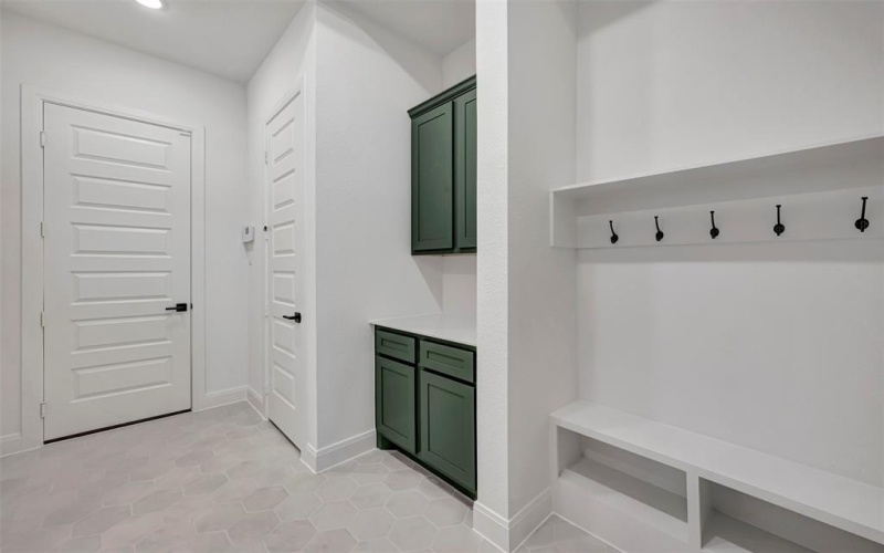 1949 Vantage Drive, Rockwall, TX 75087, 4 Bedrooms Bedrooms, ,3 BathroomsBathrooms,Residential,For Sale,1949 Vantage Drive,0,21063009