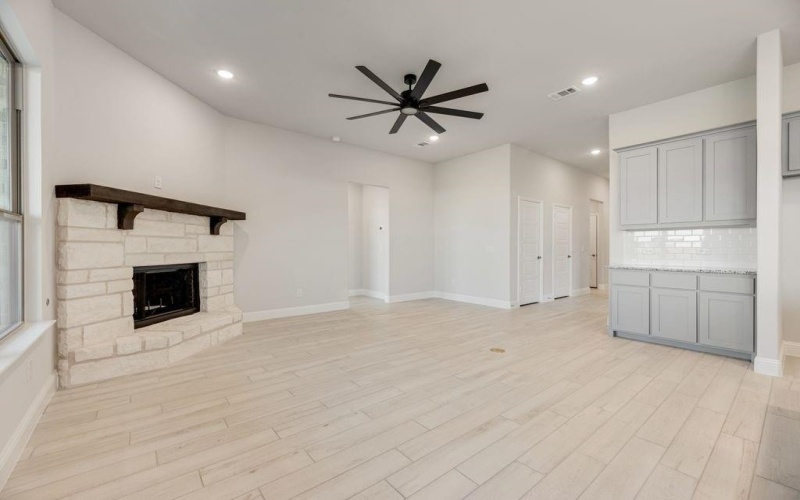 597 Mbs Way, Pilot Point, TX 76258, 3 Habitaciones Habitaciones , ,2 BañosBaños,Residential,En Venta,597 Mbs Way,0,21063313
