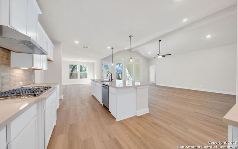 29343 Cheyenne Ridge, Fair Oaks Ranch, TX 78015, 4 Habitaciones Habitaciones , ,3 BañosBaños,Residential,En Venta,29343 Cheyenne Ridge,0,1908557