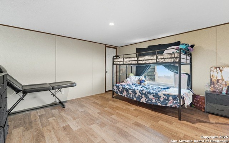 2469 County Road 124, Floresville, TX 78114, 5 Bedrooms Bedrooms, ,3 BathroomsBathrooms,Residential,For Sale,2469 County Road 124,0,1908612