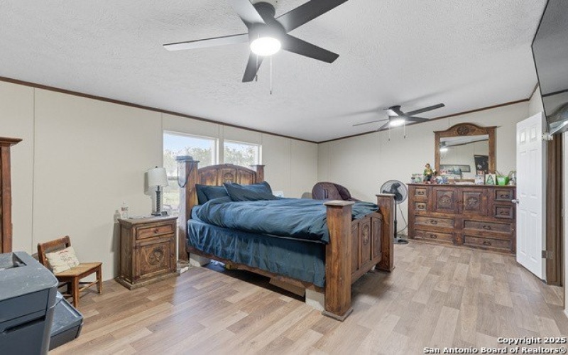 2469 County Road 124, Floresville, TX 78114, 5 Bedrooms Bedrooms, ,3 BathroomsBathrooms,Residential,For Sale,2469 County Road 124,0,1908612