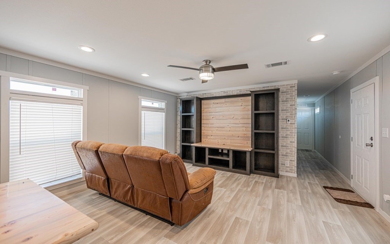 2116 Santa Anna, Midland, TX 79705, 3 Bedrooms Bedrooms, ,2 BathroomsBathrooms,Residential,For Sale,2116 Santa Anna,0,163095