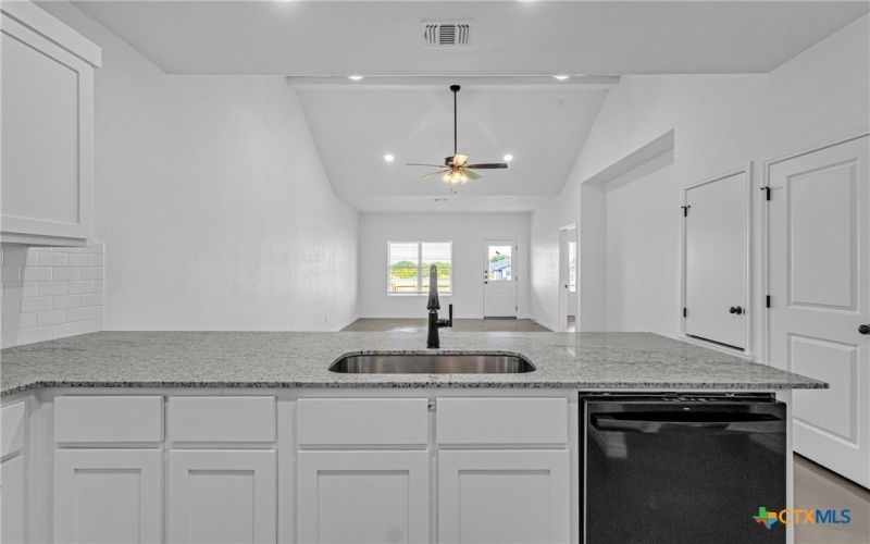 907 Smoke Tree Lane #A & B, Killeen, TX 76543, 6 Habitaciones Habitaciones , ,Residential,En Venta,907 Smoke Tree Lane,0,586551