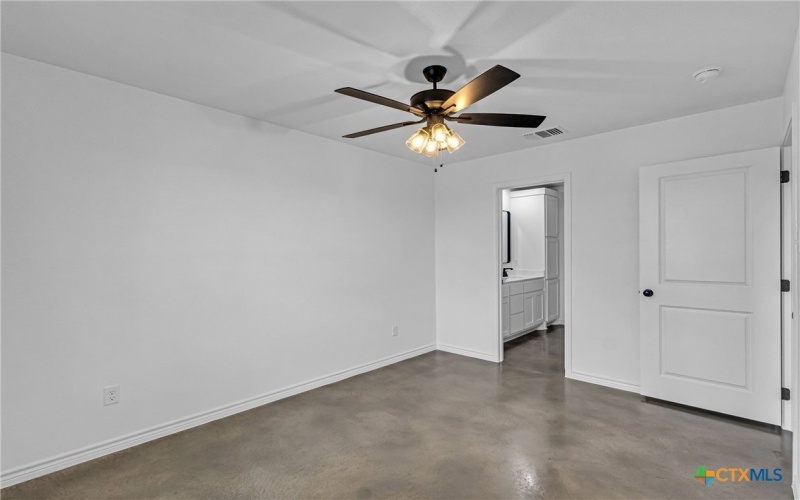 907 Smoke Tree Lane #A & B, Killeen, TX 76543, 6 Habitaciones Habitaciones , ,Residential,En Venta,907 Smoke Tree Lane,0,586551