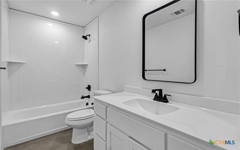 907 Smoke Tree Lane #A & B, Killeen, TX 76543, 6 Habitaciones Habitaciones , ,Residential,En Venta,907 Smoke Tree Lane,0,586551