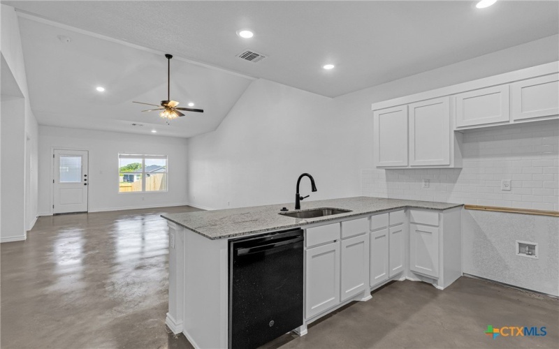 907 Smoke Tree Lane #A & B, Killeen, TX 76543, 6 Habitaciones Habitaciones , ,Residential,En Venta,907 Smoke Tree Lane,0,586551