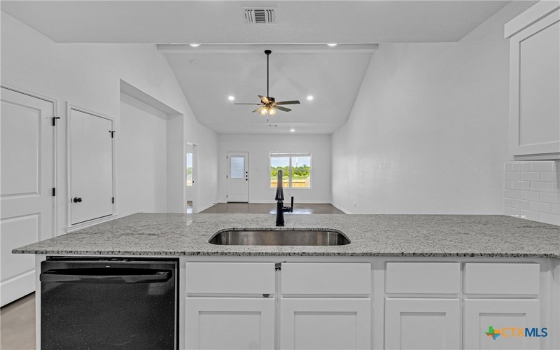 907 Smoke Tree Lane #A & B, Killeen, TX 76543, 6 Habitaciones Habitaciones , ,Residential,En Venta,907 Smoke Tree Lane,0,586551