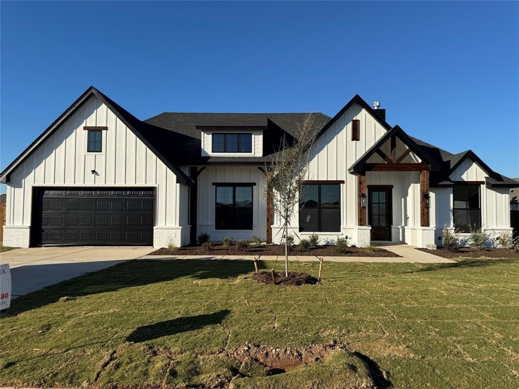 124 Grey Wolf, Godley, TX 76044, 3 Bedrooms Bedrooms, ,2 BathroomsBathrooms,Residential,For Sale,124 Grey Wolf,0,21062884