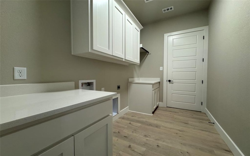 124 Grey Wolf, Godley, TX 76044, 3 Bedrooms Bedrooms, ,2 BathroomsBathrooms,Residential,For Sale,124 Grey Wolf,0,21062884