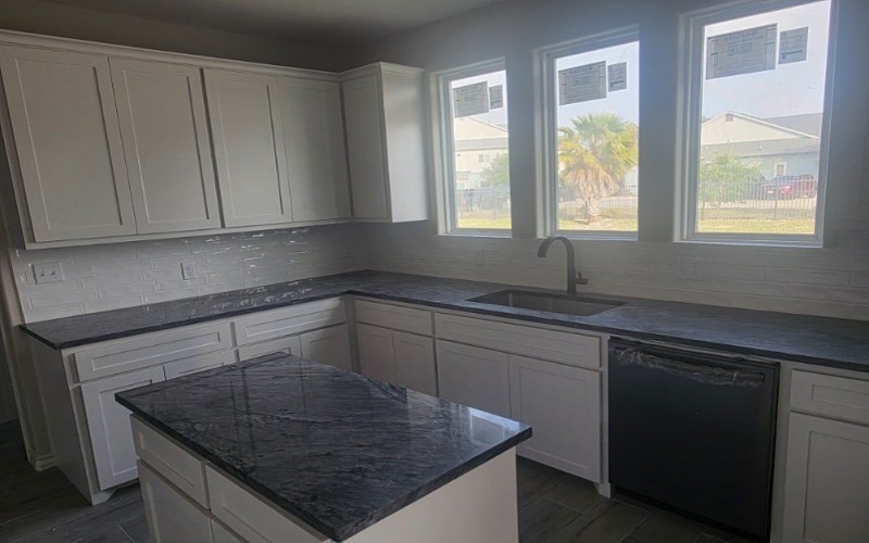 710 Mereet Drive, Corpus Christi, TX 78418, 4 Habitaciones Habitaciones , ,3 BañosBaños,Residential,En Venta,710 Mereet Drive,0,465092