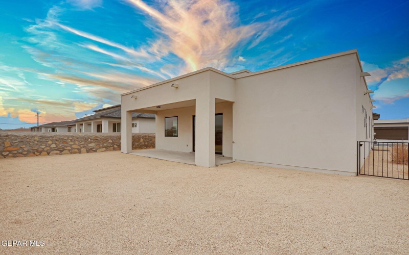 972 Aqueduct Avenue, El Paso, TX 79932, 3 Habitaciones Habitaciones , ,2 BañosBaños,Residential,En Venta,972 Aqueduct Avenue,918842
