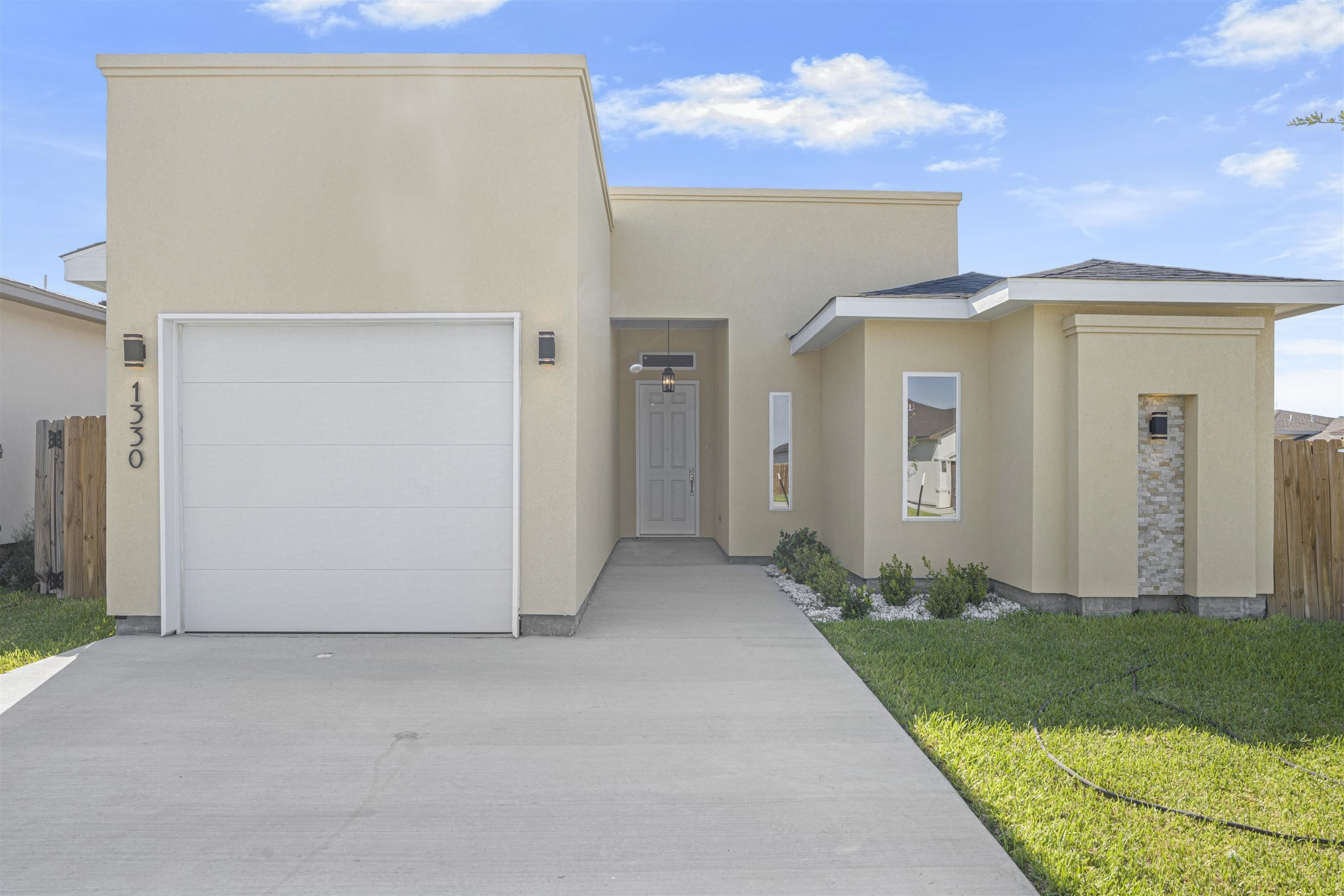 1330 El Caporal Dr., LAREDO, TX 78046, 3 Habitaciones Habitaciones , ,2 BañosBaños,Residential,En Venta,1330 El Caporal Dr.,0,20254115