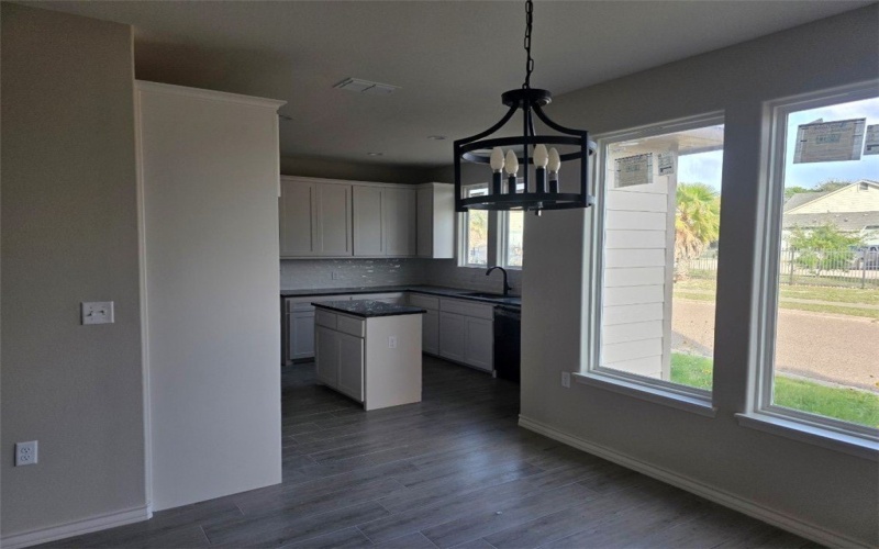 710 Mereet Drive, Corpus Christi, TX 78418, 4 Habitaciones Habitaciones , ,3 BañosBaños,Residential,En Venta,710 Mereet Drive,0,465148