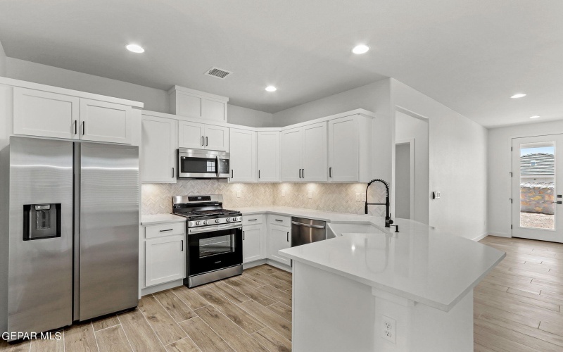 752 Paseo Leon Place, El Paso, TX 79928, 3 Bedrooms Bedrooms, ,2 BathroomsBathrooms,Residential,For Sale,752 Paseo Leon Place,0,930599