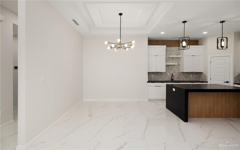 8104 N 51st Street N, McAllen, TX 78504, 3 Habitaciones Habitaciones , ,3 BañosBaños,Residential,En Venta,8104 N 51st Street N,0,481307