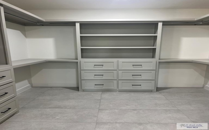 3714 WHITE ROCK CIRCLE, HARLINGEN, TX 78550, 4 Bedrooms Bedrooms, ,5 BathroomsBathrooms,Residential,For Sale,3714 WHITE ROCK CIRCLE,0,29768604