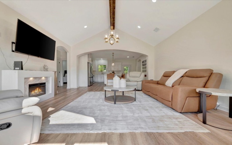 548 St Clair Street, Lufkin, TX 75901, 3 Habitaciones Habitaciones , ,2 BañosBaños,Residential,En Venta,548 St Clair Street,0,5106458