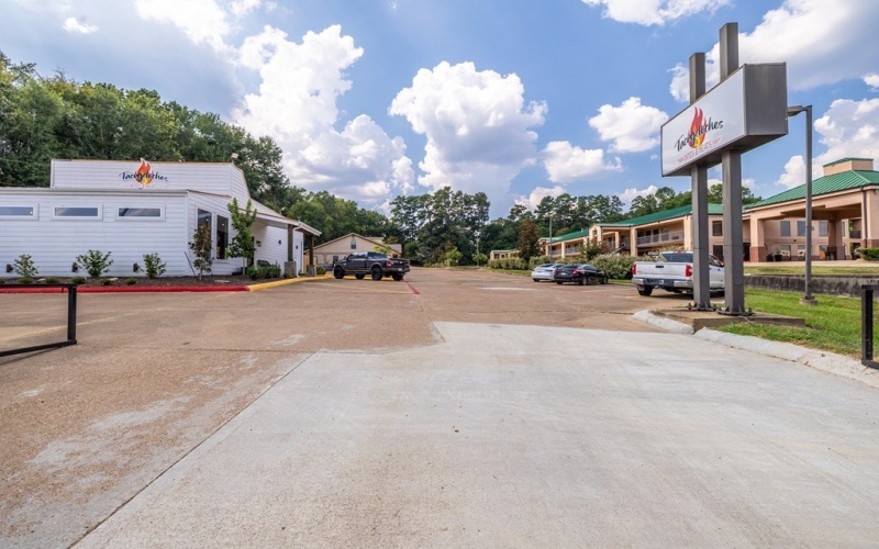 3512 South St, Nacogdoches, TX 75964, ,Commercial Sale,For Sale,3512 South St,0,22501651