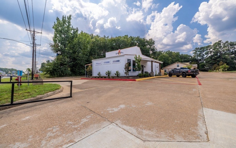 3512 South St, Nacogdoches, TX 75964, ,Commercial Sale,For Sale,3512 South St,0,22501651