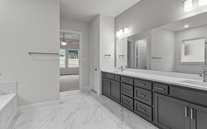 309 Rosecomb Street, Northlake, TX 76247, 4 Habitaciones Habitaciones , ,5 BañosBaños,Residential,En Venta,309 Rosecomb Street,0,21062968