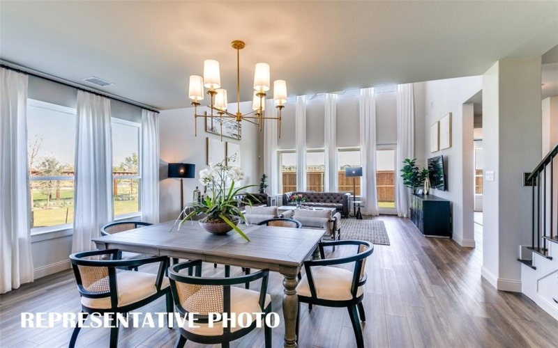 5609 Roselyn Way, McKinney, TX 75070, 4 Bedrooms Bedrooms, ,5 BathroomsBathrooms,Residential,For Sale,5609 Roselyn Way,0,21063084