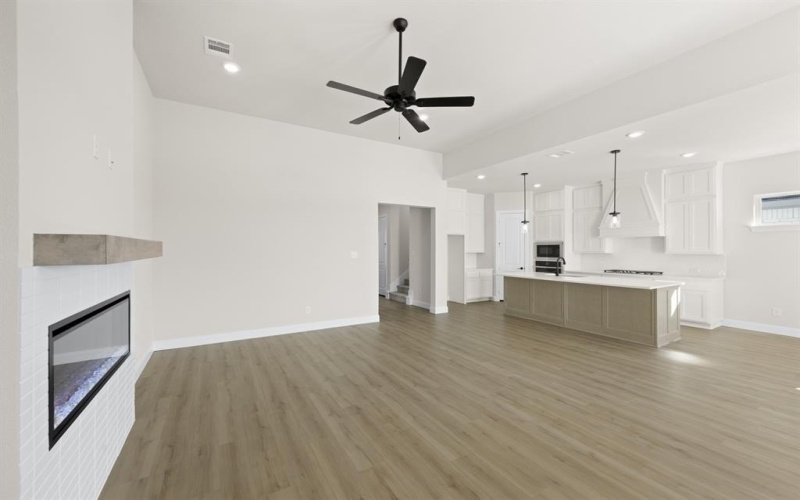 16957 Leatherflower Boulevard, Fort Worth, TX 76247, 4 Habitaciones Habitaciones , ,3 BañosBaños,Residential,En Venta,16957 Leatherflower Boulevard,0,21063094