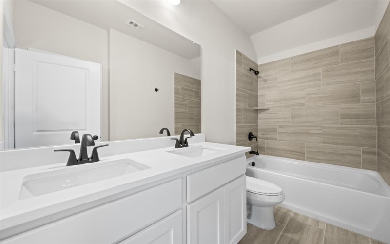 16957 Leatherflower Boulevard, Fort Worth, TX 76247, 4 Habitaciones Habitaciones , ,3 BañosBaños,Residential,En Venta,16957 Leatherflower Boulevard,0,21063094