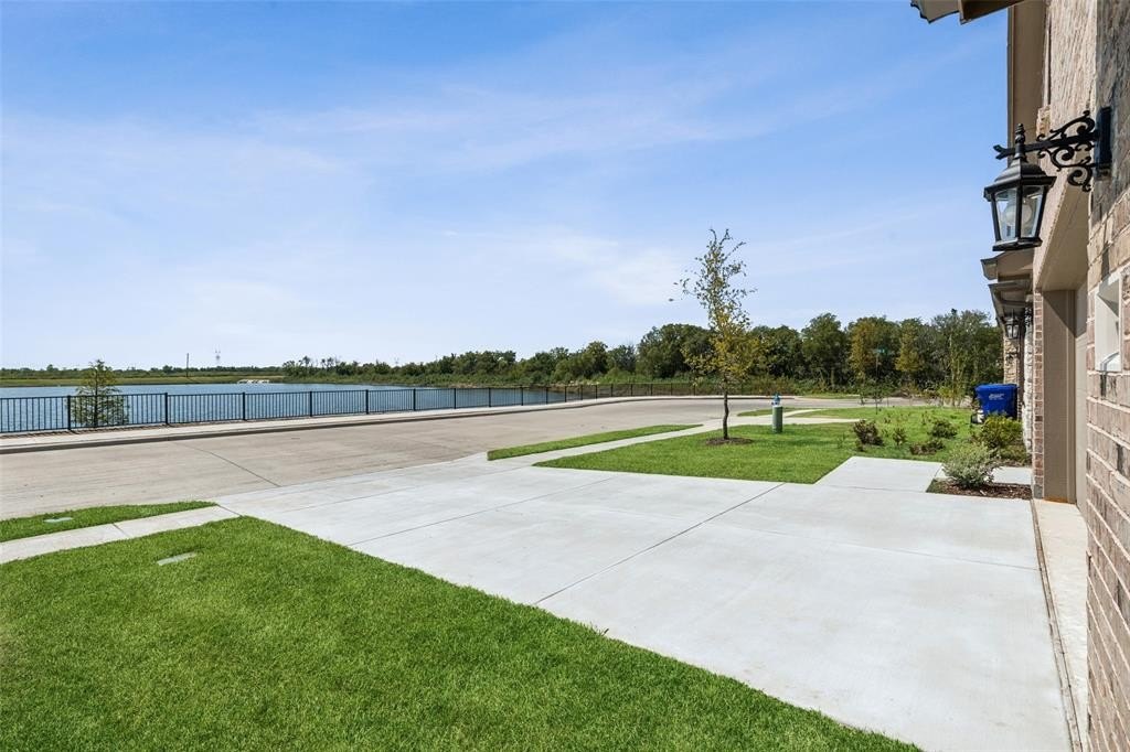 1404 Etosha, Royse City, TX 75189, 4 Bedrooms Bedrooms, ,2 BathroomsBathrooms,Residential,For Sale,1404 Etosha,0,21054946