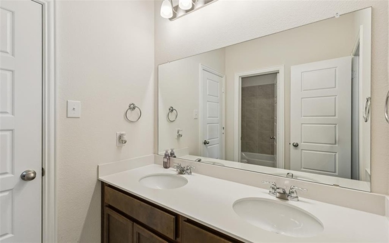 1404 Etosha, Royse City, TX 75189, 4 Bedrooms Bedrooms, ,2 BathroomsBathrooms,Residential,For Sale,1404 Etosha,0,21054946