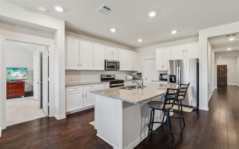 1404 Etosha, Royse City, TX 75189, 4 Bedrooms Bedrooms, ,2 BathroomsBathrooms,Residential,For Sale,1404 Etosha,0,21054946