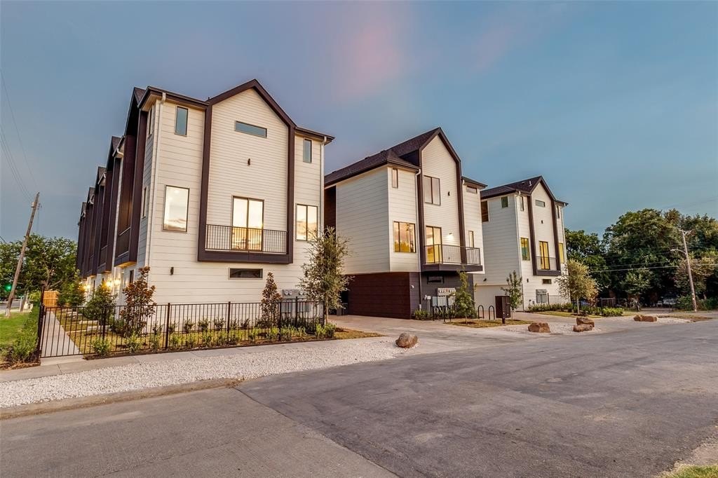 3308 Birmingham Avenue #A1, Dallas, TX 75210, 2 Bedrooms Bedrooms, ,2 BathroomsBathrooms,Residential,For Sale,3308 Birmingham Avenue,0,21055594