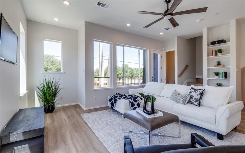 3308 Birmingham Avenue #A1, Dallas, TX 75210, 2 Habitaciones Habitaciones , ,2 BañosBaños,Residential,En Venta,3308 Birmingham Avenue,0,21055594