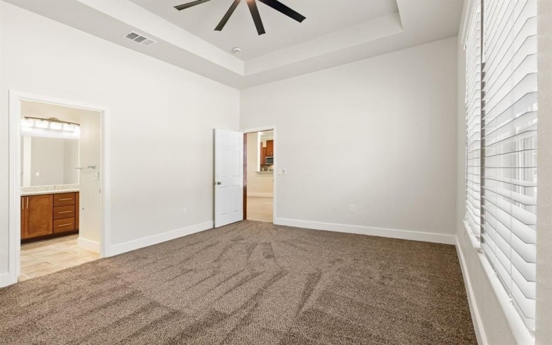 411 Henderson Street, Bonham, TX 75418, 3 Habitaciones Habitaciones , ,2 BañosBaños,Residential,En Venta,411 Henderson Street,0,21055799