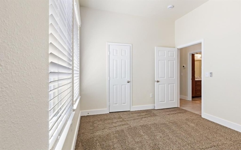 411 Henderson Street, Bonham, TX 75418, 3 Habitaciones Habitaciones , ,2 BañosBaños,Residential,En Venta,411 Henderson Street,0,21055799