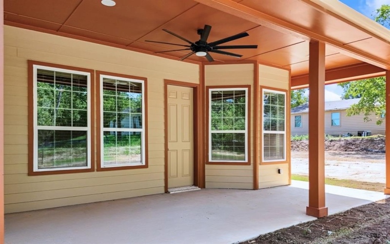 411 Henderson Street, Bonham, TX 75418, 3 Habitaciones Habitaciones , ,2 BañosBaños,Residential,En Venta,411 Henderson Street,0,21055799