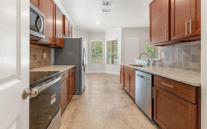 411 Henderson Street, Bonham, TX 75418, 3 Habitaciones Habitaciones , ,2 BañosBaños,Residential,En Venta,411 Henderson Street,0,21055799