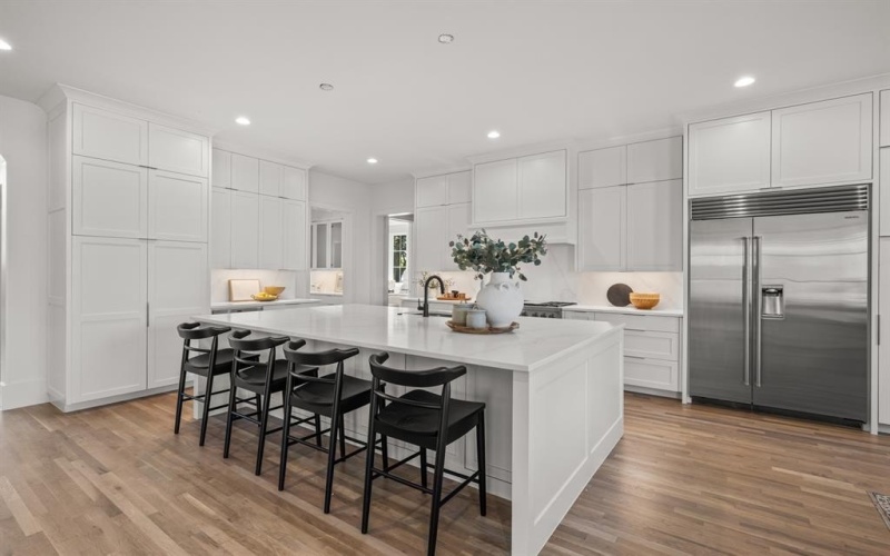 9111 Aldwick Drive, Dallas, TX 75238, 5 Bedrooms Bedrooms, ,7 BathroomsBathrooms,Residential,For Sale,9111 Aldwick Drive,0,21058855