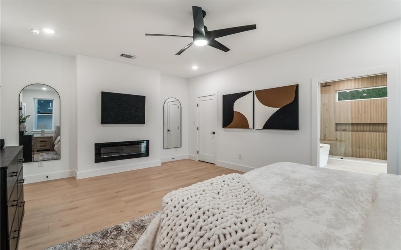 404 Parkview Avenue, Dallas, TX 75223, 3 Bedrooms Bedrooms, ,2 BathroomsBathrooms,Residential,For Sale,404 Parkview Avenue,0,21059062