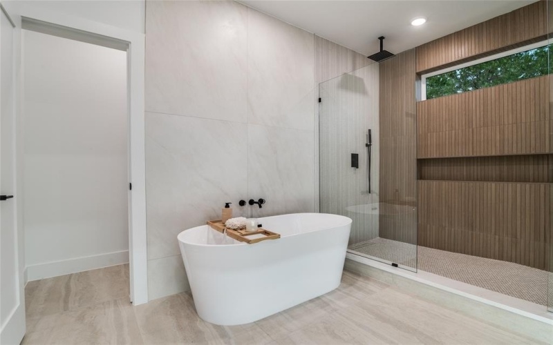 404 Parkview Avenue, Dallas, TX 75223, 3 Bedrooms Bedrooms, ,2 BathroomsBathrooms,Residential,For Sale,404 Parkview Avenue,0,21059062