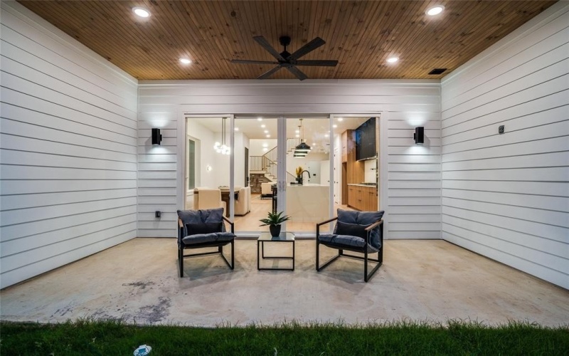 404 Parkview Avenue, Dallas, TX 75223, 3 Bedrooms Bedrooms, ,2 BathroomsBathrooms,Residential,For Sale,404 Parkview Avenue,0,21059062