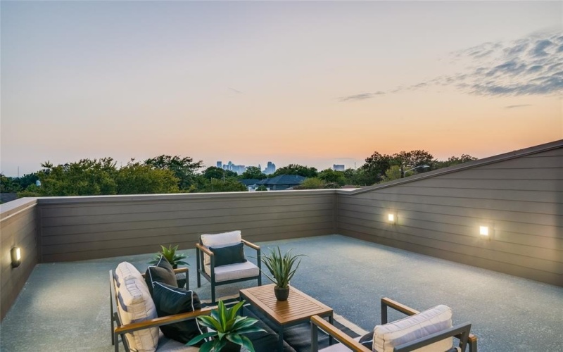 404 Parkview Avenue, Dallas, TX 75223, 3 Bedrooms Bedrooms, ,2 BathroomsBathrooms,Residential,For Sale,404 Parkview Avenue,0,21059062