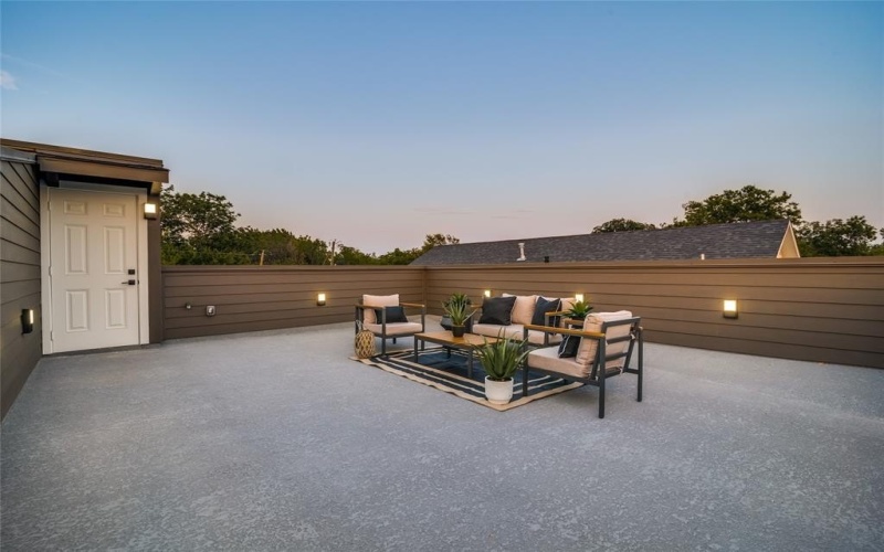 404 Parkview Avenue, Dallas, TX 75223, 3 Bedrooms Bedrooms, ,2 BathroomsBathrooms,Residential,For Sale,404 Parkview Avenue,0,21059062